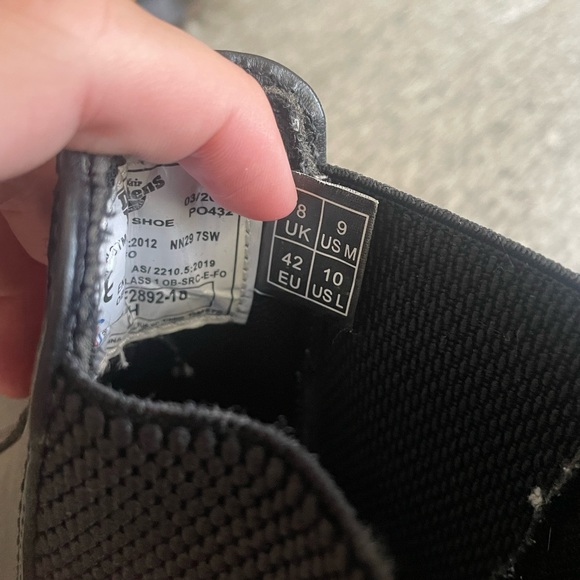 Dr. Martens boots - Picture 4 of 4